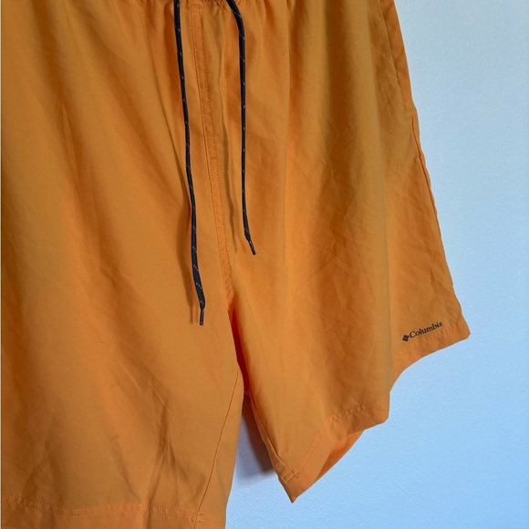 Columbia Vibrant Orange athletic Hiking Fishing Y2K Gorpcore shorts - Picture 2 of 7